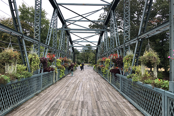 Old Drake Hill Flower Bridge in Simsbury, Connecticut
