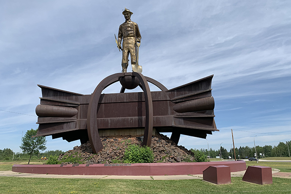Huge Iron Man Statue in Chisholm, Minnesota